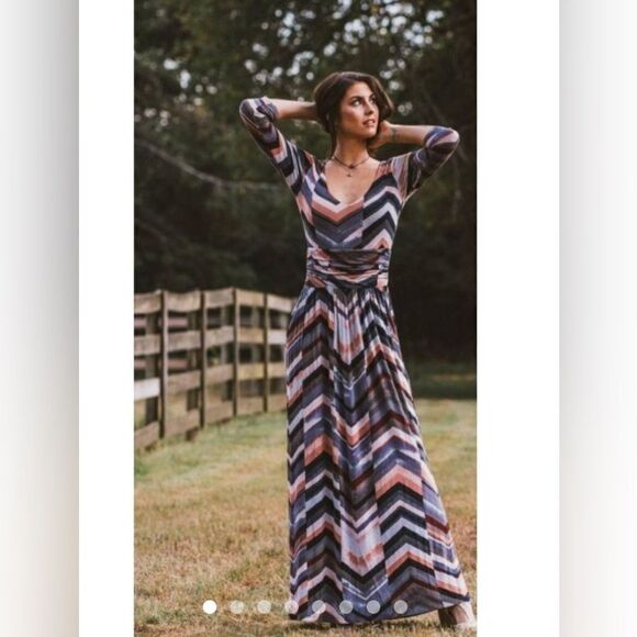 Anthropologie Maeve Novela Chevron 3/4 Sleeve Maxi Dress - Picture 2 of 11